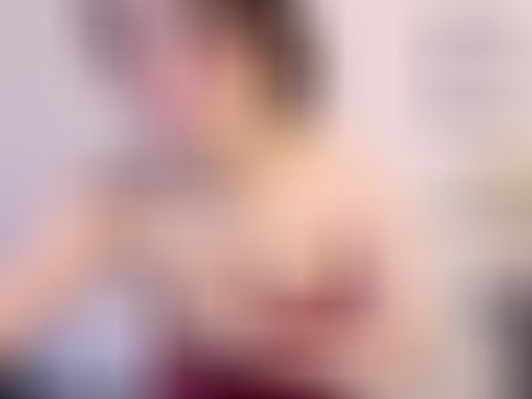 Quexy34 Milf webcam from Kenya